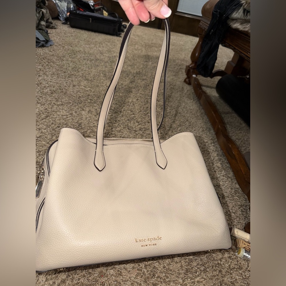 Kate Spade Tote, great condition!